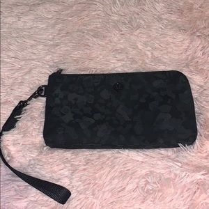 Lululemon wristlet/wallet